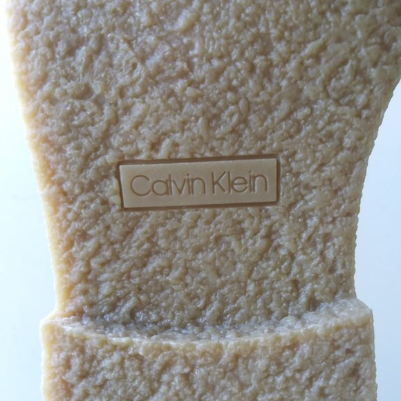 Calvin Klein Men\'s Wells Plain Toe Derby in Beautiful Leather Creamy Suede main image 8